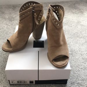 Dolce Vita Natasha Suede Booties